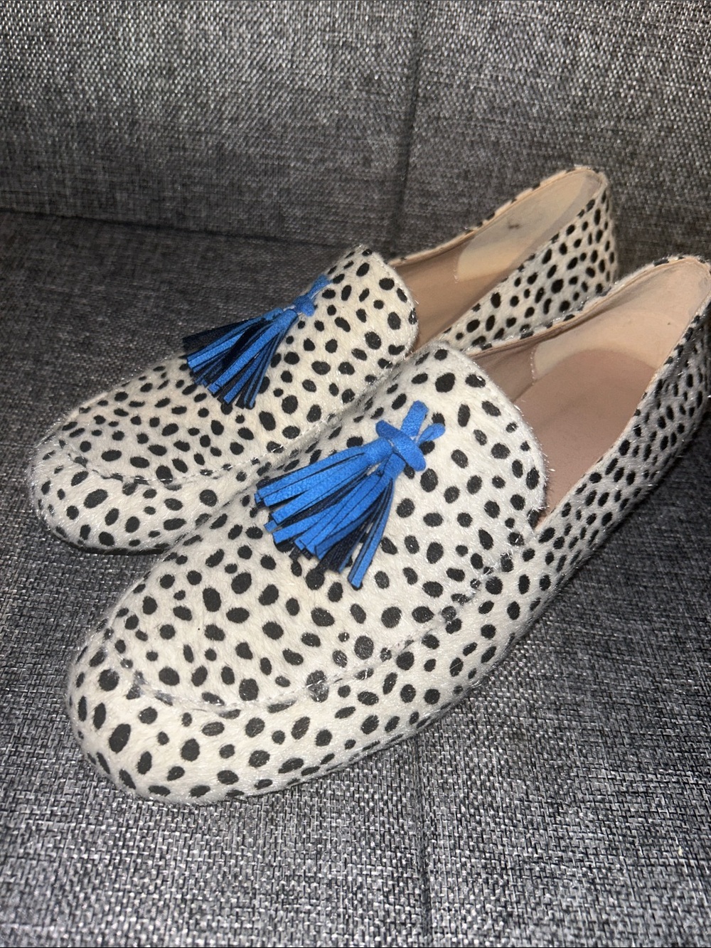 NEW-Women’s Dalmatian Print Loafers with Blue Tassel - Picture 2 of 8